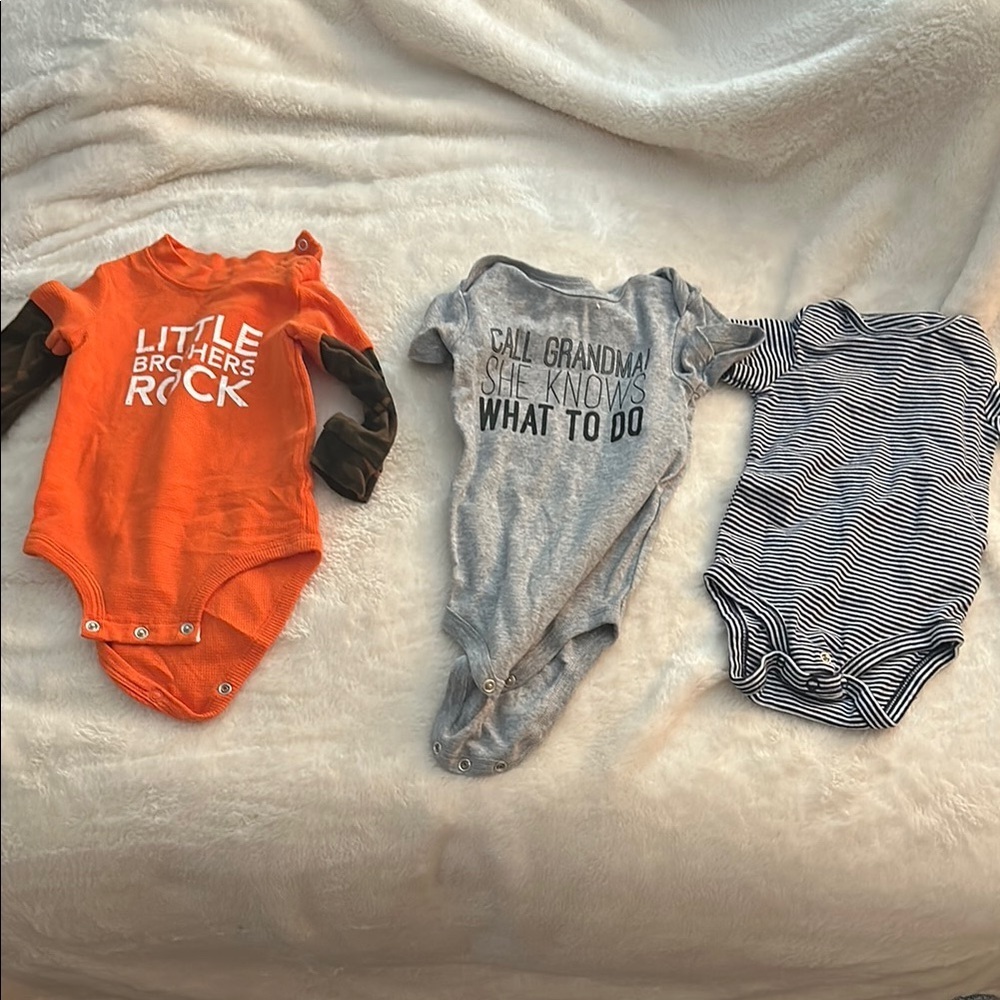 Assorted Baby Clothing Set size 12 months - Picture 4 of 6